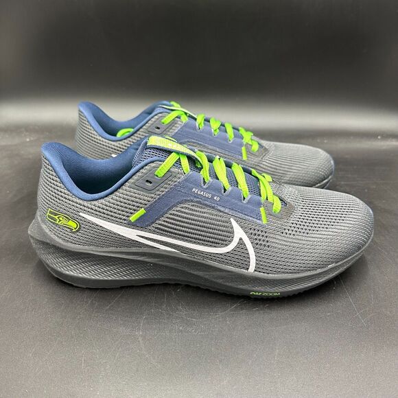 Nike Air Zoom Pegasus 40 NFL Seattle Seahawks DZ6007-001 Men's Size 10.5 Shoes